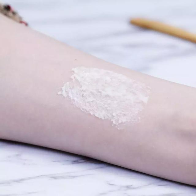 去鸡皮肤磨砂膏鸡皮疙瘩