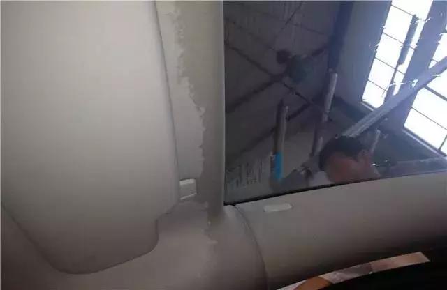 汽车漏水怎么回事儿(汽车漏水的所有原因)