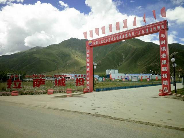 大宏立pyy300单缸圆锥破碎机