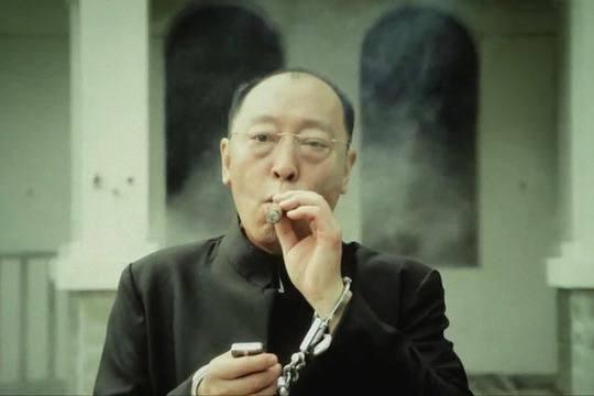 倪大红算是大器晚成这几年关注度才多起来,很多人说他演戏"面瘫",但是