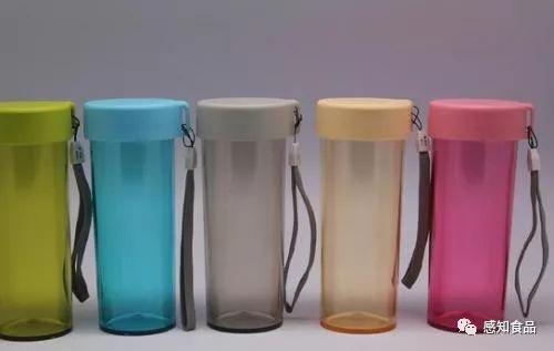 号塑料瓶能装开水吗，标号7的塑料杯能否装开水？"