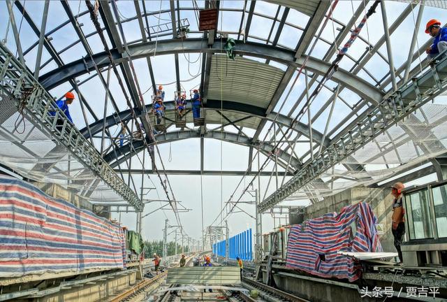 建精品工程展铁军雄风