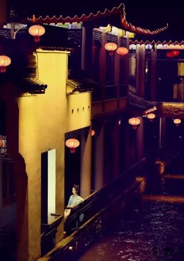 七夕情人节：愿我如星君如月，夜夜流光相皎洁