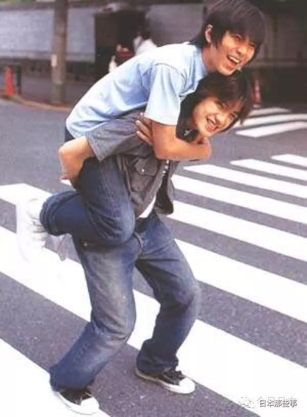 泷泽秀明山下智久:霸道总裁现实版：泷泽秀明被指任杰尼斯事务所接班人！