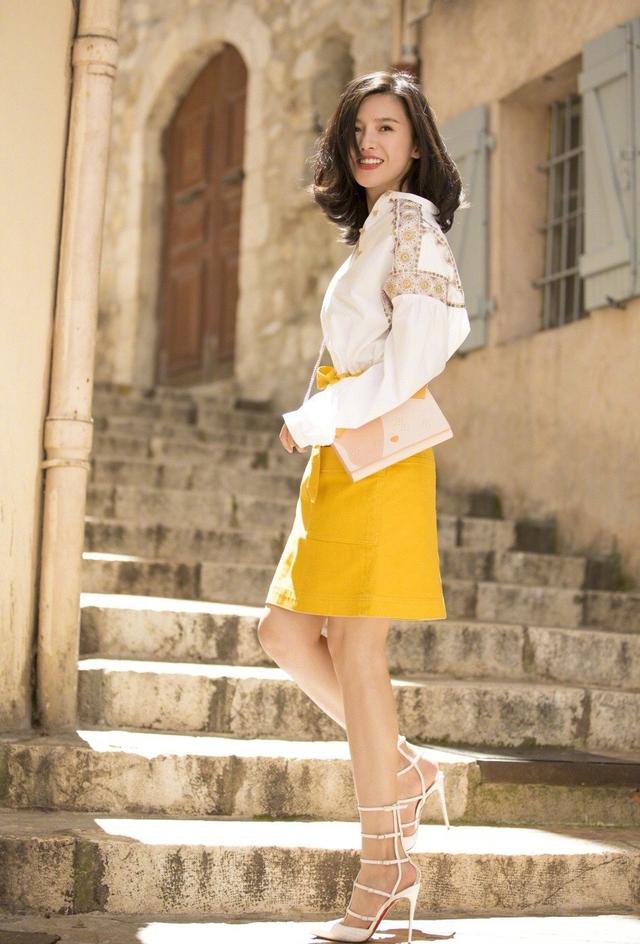 赵薇身高是多少(赵薇身高是多少厘米)-天晟网