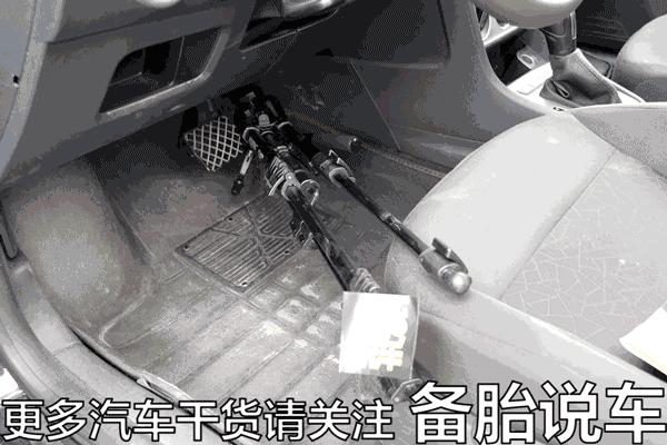 节气门在哪个位置图解(节气门调节位置图解)
