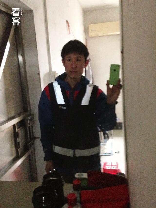 我在全国最大的物流分拣场，上了300个夜班