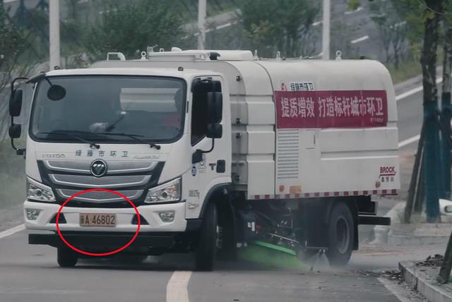 扫黑风暴“欺骗”观众穿帮镜头，年龄混乱不算啥，李成阳简历太狠