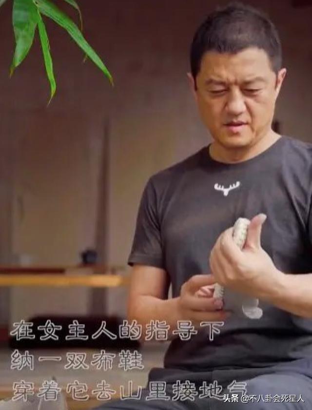 李子柒停更70天后亮相，头发凌乱妆很浓，她的悲惨遭遇不是个例