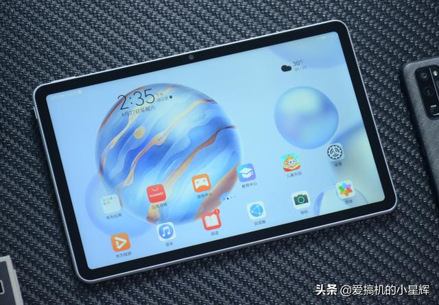 荣耀双十一冲销量，麒麟985+2K屏+7250mAh，从2199元跌至1499元