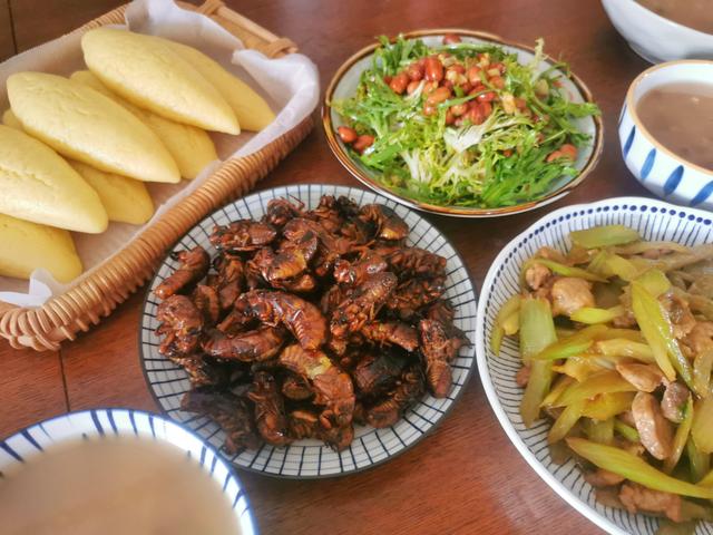 午餐