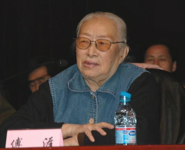 2010年，陈赓儿女请求将父亲陵墓迁出八宝山，为何中央会批示同意