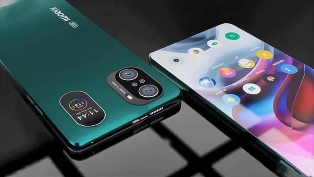 小米12 Ultra搭载骁龙895，5500mAh+144Hz+150倍变焦，直面无孔屏