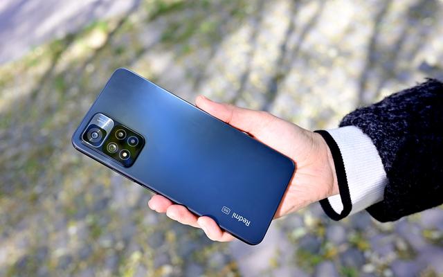 最新数据出来了，双11手机大战谁赢了？苹果第一，小米第二