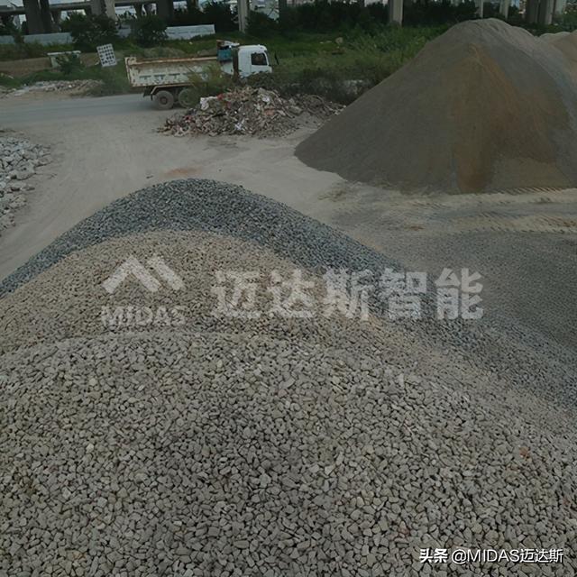 立轴制砂机晃动大