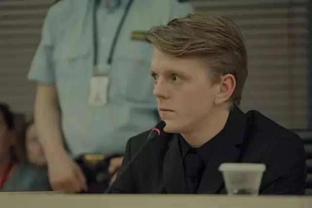 77人死亡,300多人受伤,历史上的于特岛惨案,被这部纪录片还原