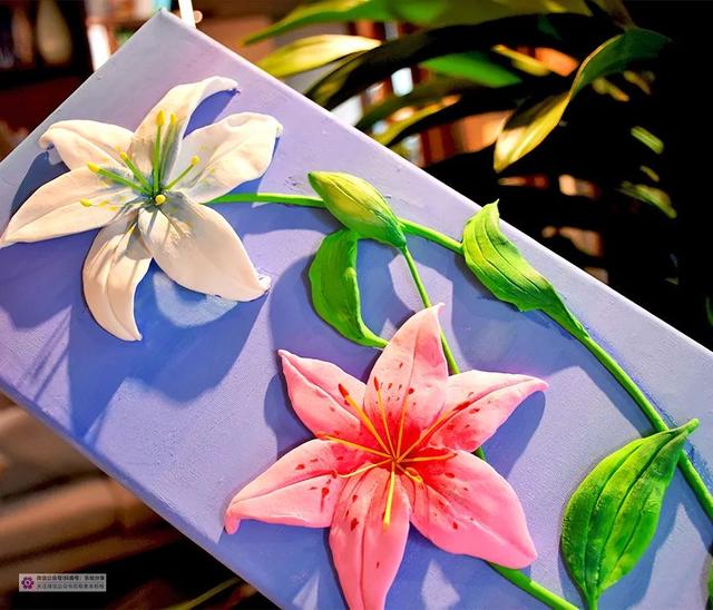 雕刻百合花(百合花创意画)