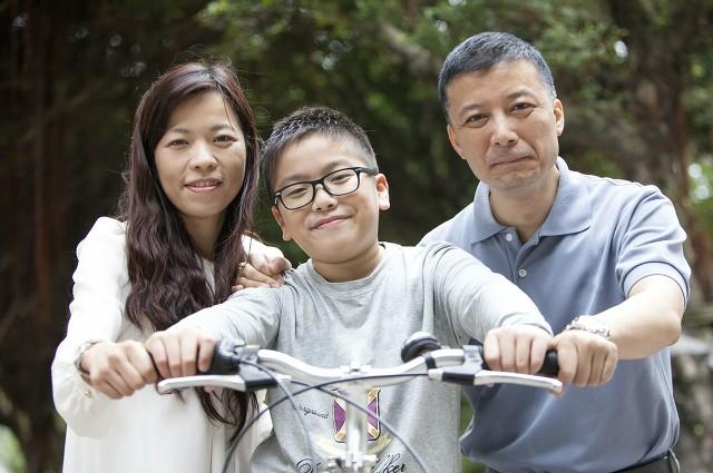 第一代独生子女,第一代独生子女父母有多少年龄(第一代独生子女的处境