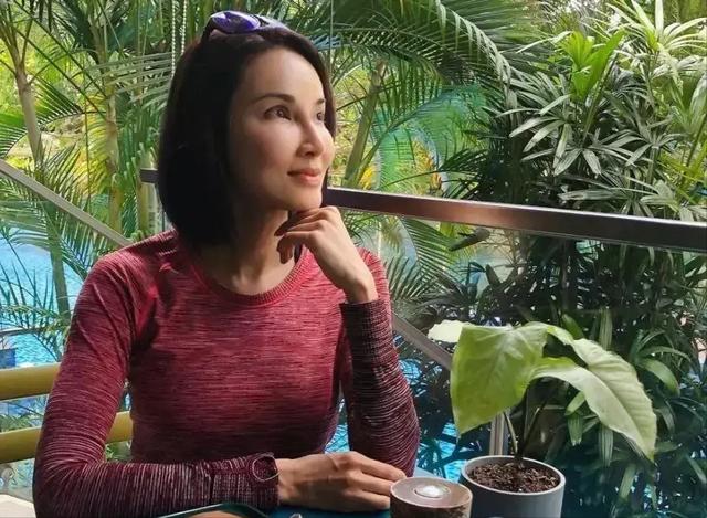郑雪儿:10位消失的女港星，有人嫁富豪，有人破产，还有人孤独终老