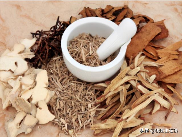 滥用这8类中药，可能导致肝损伤，用中药治病，要格外注意这几点