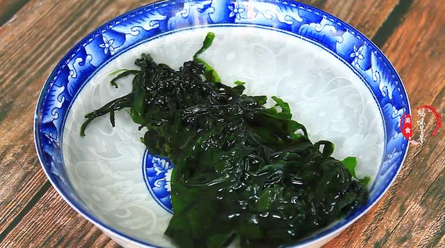 早春三月，这7道“应季菜”该多吃了，养肝健脾又润燥，舒服过春