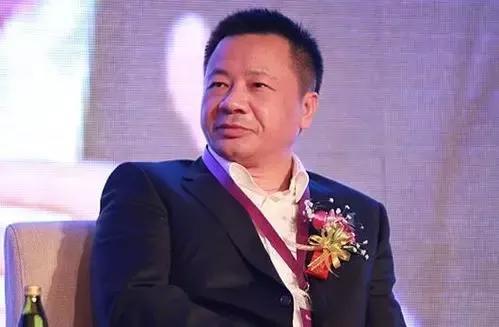 “悲情创始人”吴长江：一晚输5亿，赌掉300亿公司，送自己进大牢