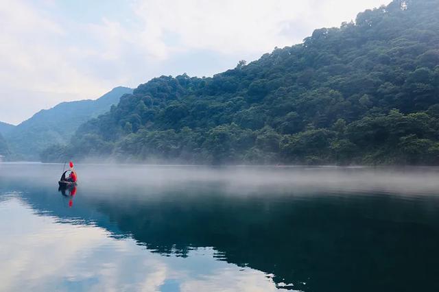 四月旅游