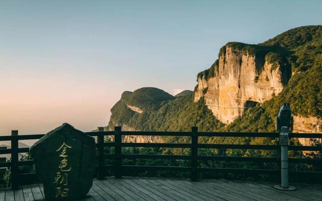 去重庆旅游的主要景点_重庆9大5a景区,主城区里一个也没有,必须到区县