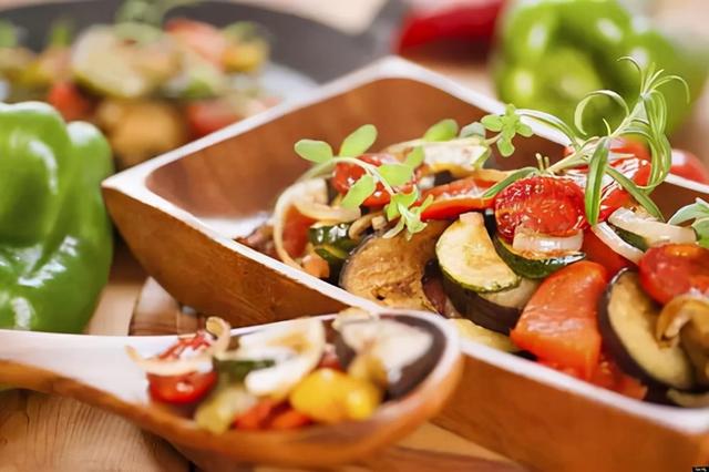 胃病要少吃甜食？甜食会导致胃酸增多？消化科医生详细告诉你