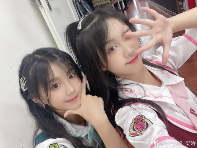 通过节目尽情展示自己的魅力,也会有更多的观众发现这对宝藏双胞胎