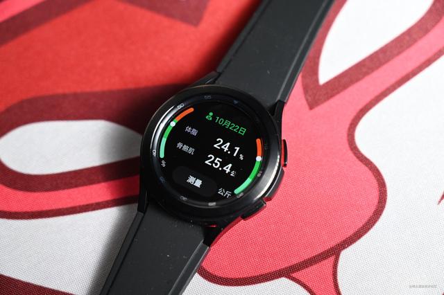 配置出色，后劲不足，Galaxy Watch 4 Classic上手