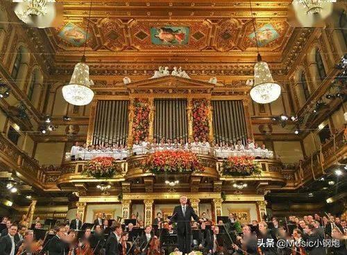 维也纳新年音乐会:维也纳新年音乐会经典压轴曲：《拉德斯基进行曲》