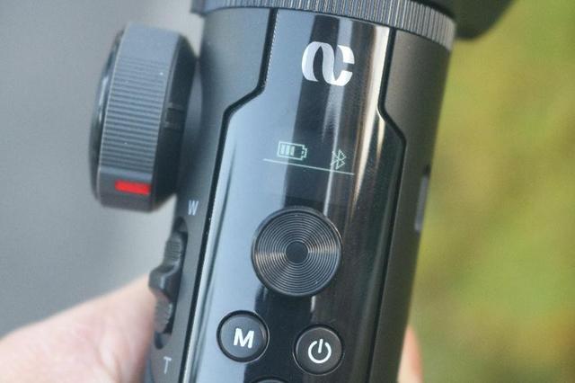 奥川SmartXR三轴手机稳定器体验：功能强大，单手可完成所有操作
