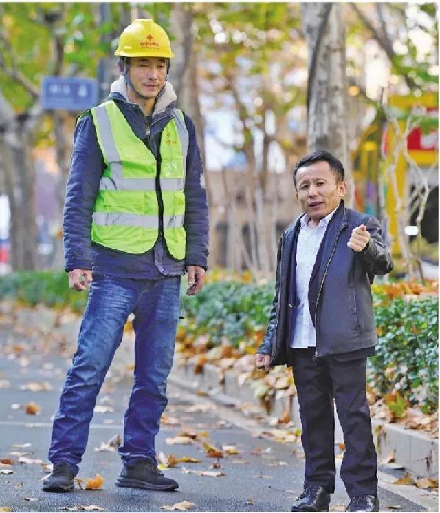 “牛人”艾贻明：高1.25米，19岁创业，22岁娶妻，34岁成亿万富豪