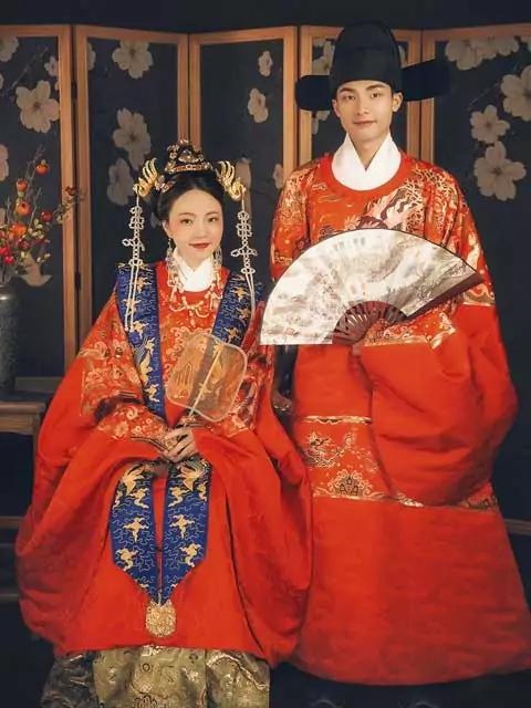 中式婚纱的特色(什么是中国传统婚纱？)(图7)