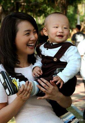 辛柏青老婆朱媛媛结婚照(为妻子朱媛媛放弃潜伏)(5)