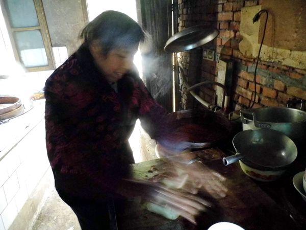 为什么我做出来的米豆腐粘粘的,做出的米豆腐又粘又软怎么回事,不懂的,看此文