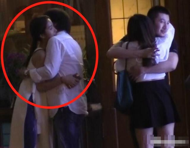 传杨采钰嫁陈金飞:杨采钰陈金飞领证结婚是真的吗杨采钰陈金飞领证结婚具体什么情况