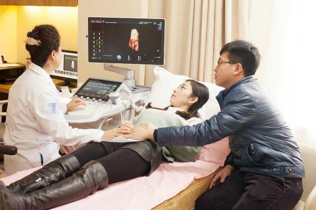 秋天孕妈可以多吃三种水果，增强身体免疫力，还能帮助胎儿发育