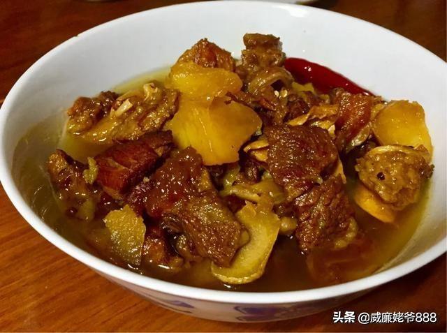 炒着吃好吃又便宜的牛肉部位（买点价廉筋头巴脑这样做）(1)