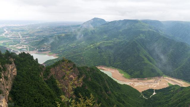 六盘山在哪里