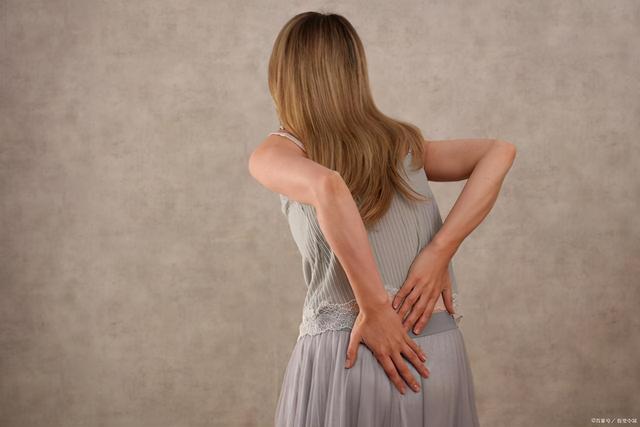 女性产后“腰痛”的原因有好几个，但无痛分娩会导致产后腰痛吗？