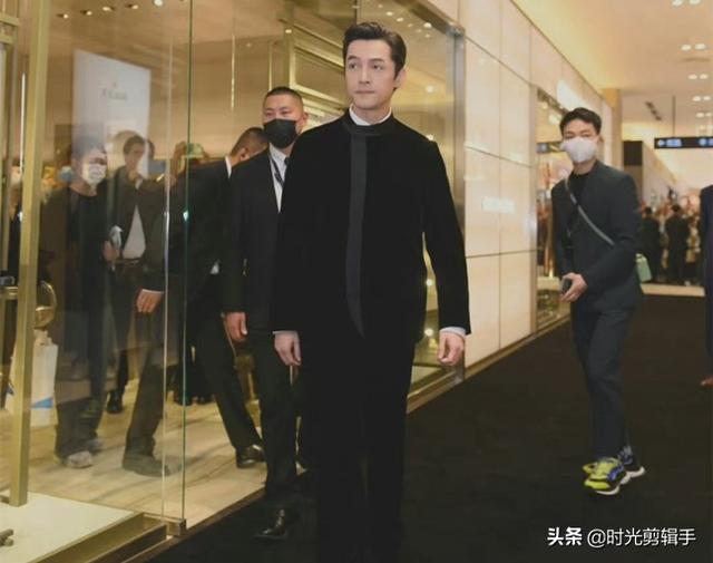 普通人能见到明星吗（普通人见到明星的反应）