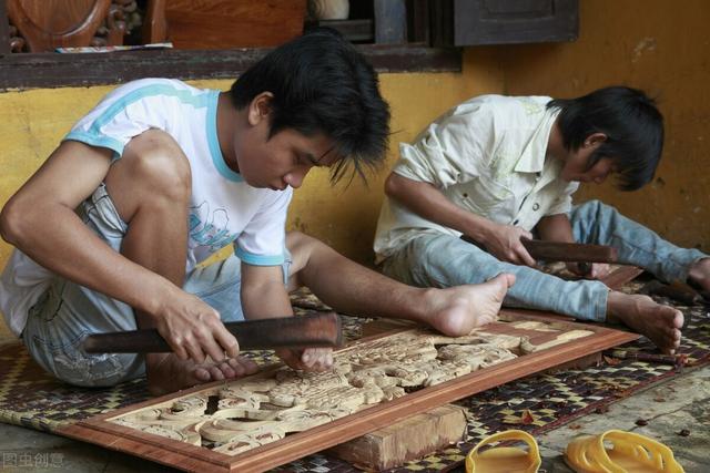 为什么现在人越来越赚不到钱了呢？