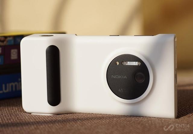 索尼推出1英寸大底手机，小米OPPOvivo会跟进吗？