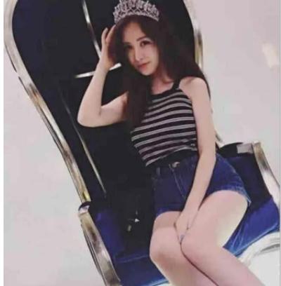 “支付宝到账500万元”是她录的？照片曝出后，网友：人比声音美