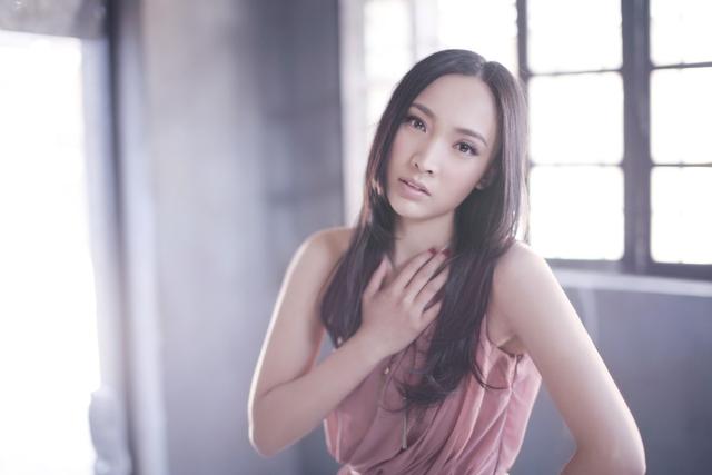 清纯女星有多绝，知名女星被曝甘当小三五年