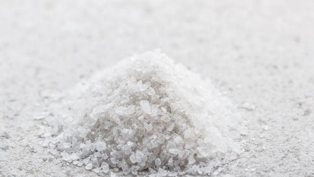 家中常见的糖也能治疗疾病，红糖白糖冰糖，哪种更健康？