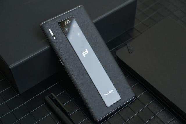 华为曾经的顶级旗舰，鸿蒙OS+2K屏+256GB存储，如今降至2000元