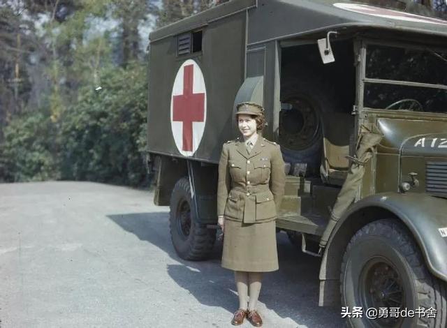 孟晚舟vs姚安娜：穷养和富养差距在哪儿